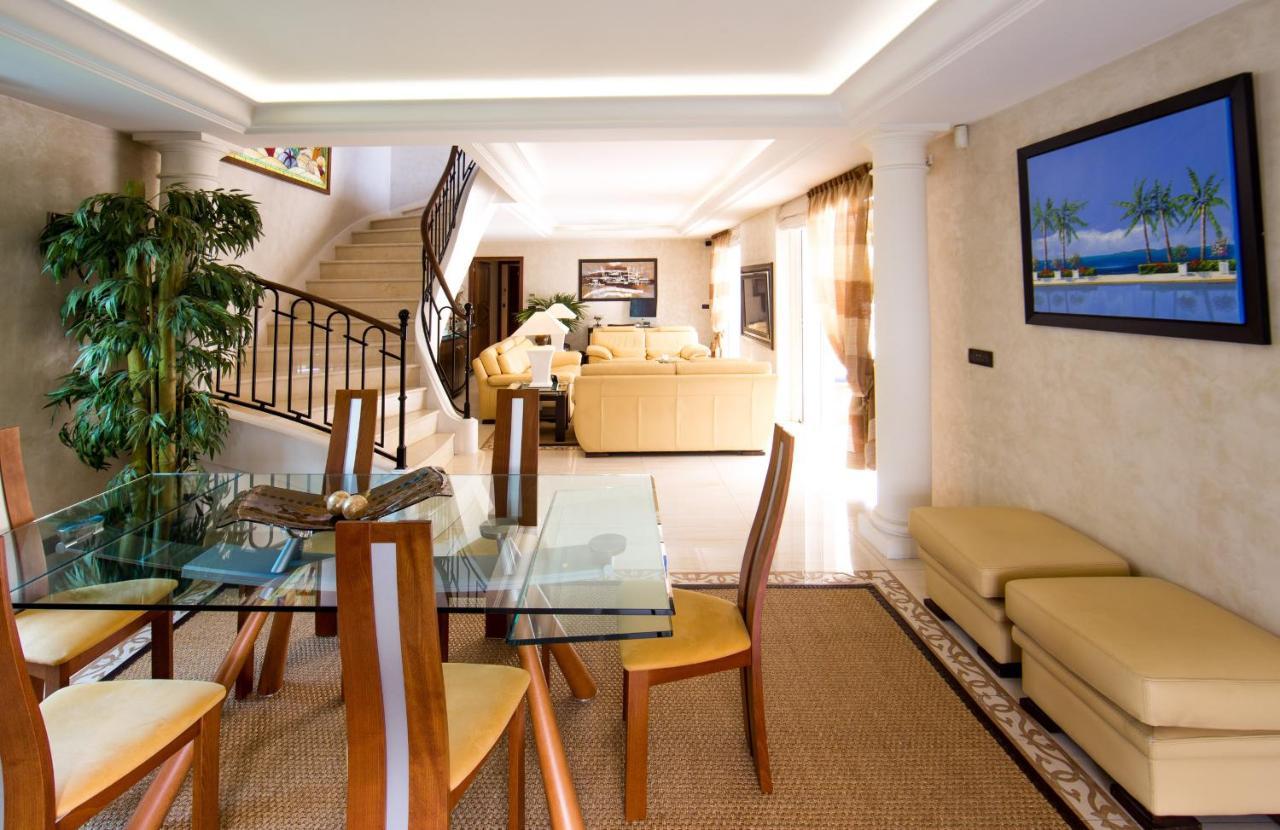 El Paradisio Splendid 5 Stars Villa Atypical In Antibes With Overflowing Swiming Pool Exterior photo